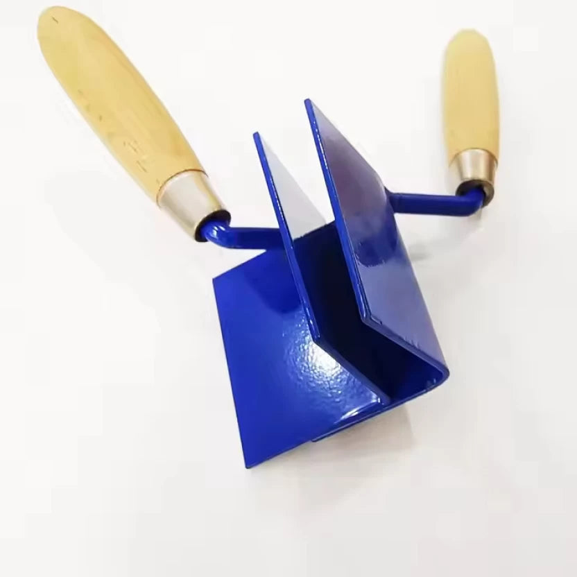 WOODLY CORNER TROWEL 75mm